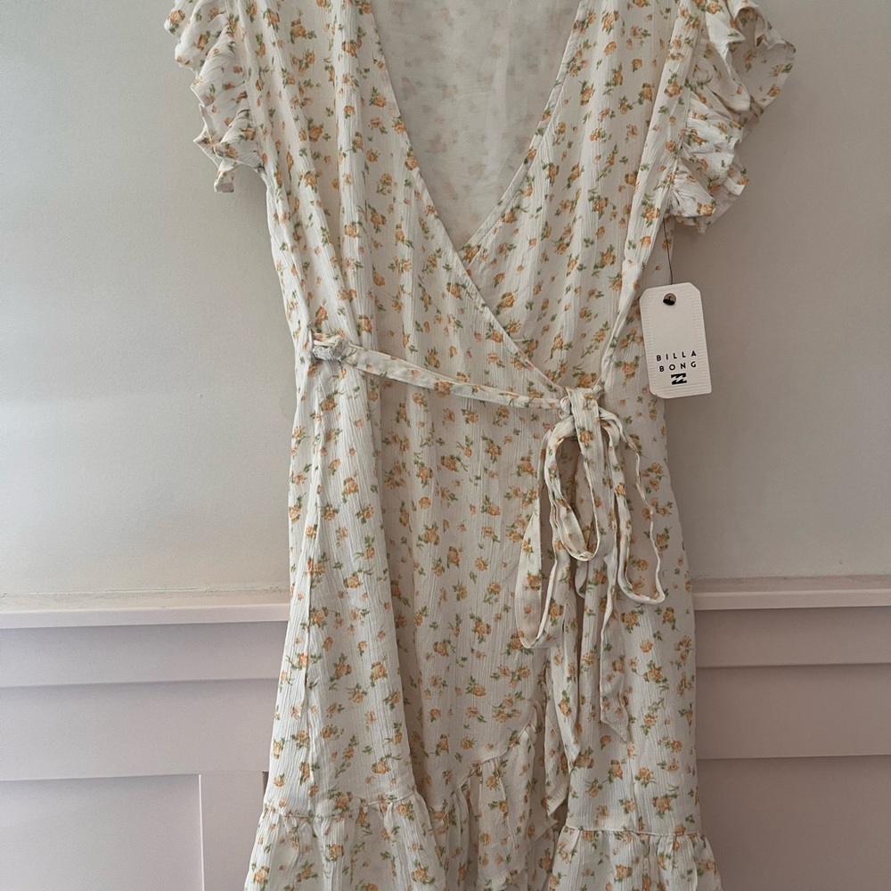 Billabong Cream and Yellow Floral Midi Dress